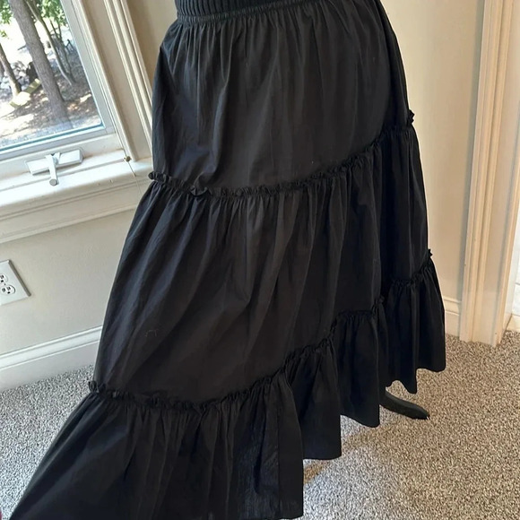 Evereve Arya Rib Knit V-neck Tank w/flowy, ruffle tier dress, Medium, Like new - Picture 7 of 9